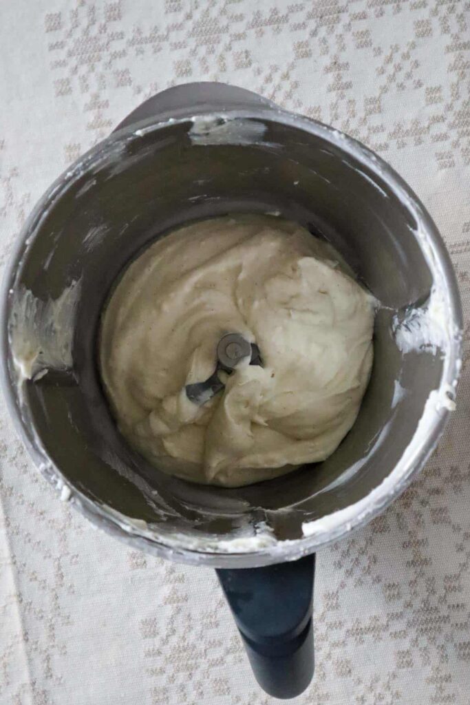 Blended Cottage cheese, cream cheese, vanilla, maple syrup and lemon juice in a thermomix