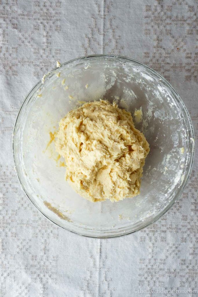 Latvian cottage cheese cookie dough ball in a glass bowl.